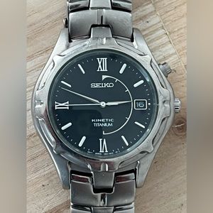Seiko Titanium Kinetic Automatic Vintage Men’s Watch Black Dial Date Window